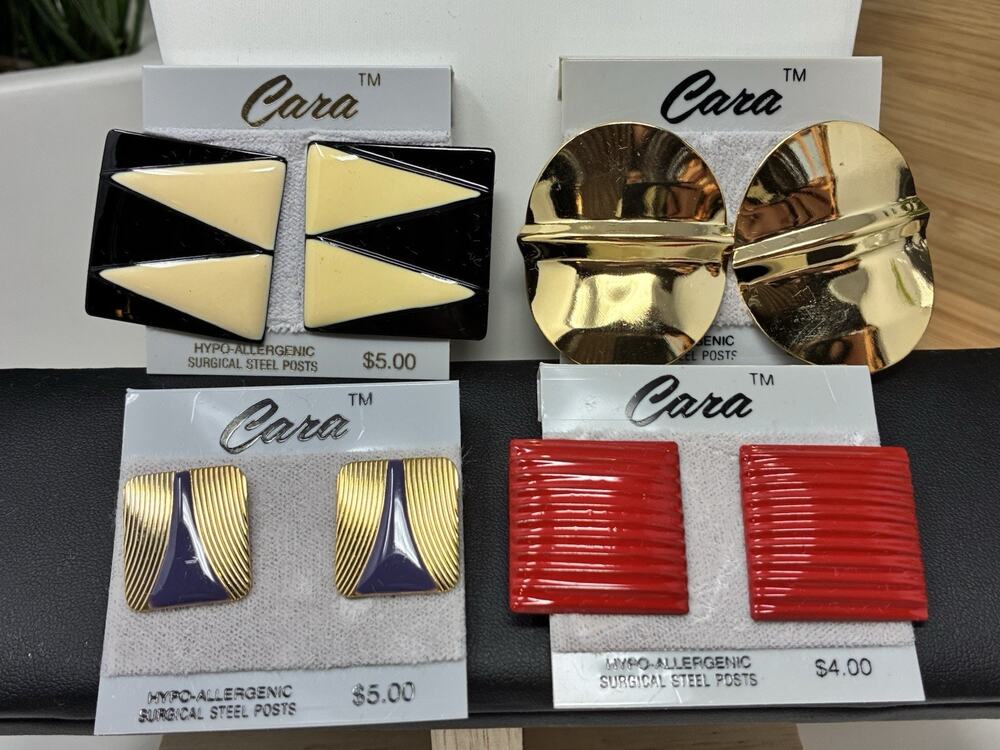 Lot Of 4 80’s New Old Stock Cara Surgical Steel Post Large Gold Modernist Disk